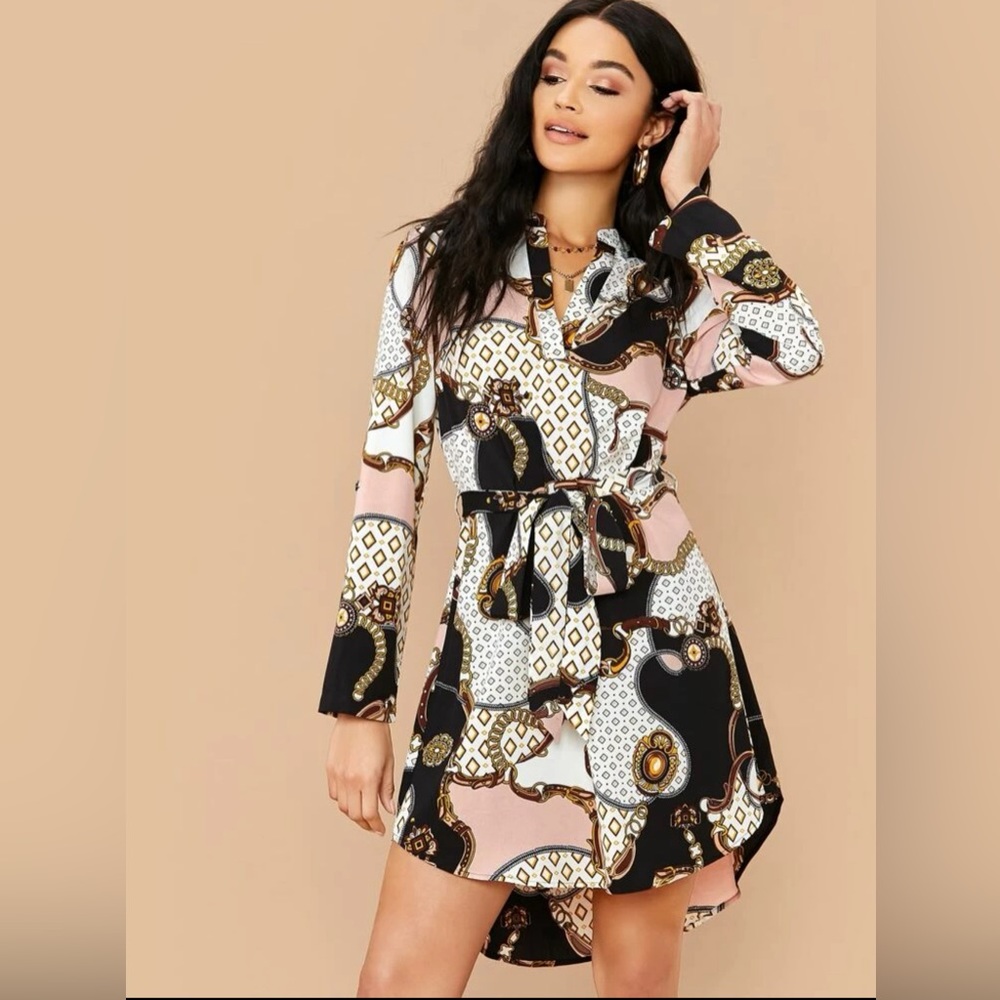 SHEIN Clasi Chain Print Curved Hem Belted Dress